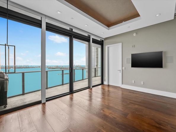 460 NE 28th St 4104, Miami FL 33137