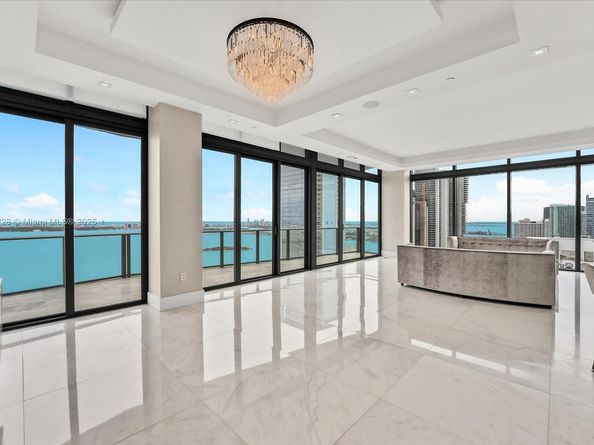 460 NE 28th St 4104, Miami FL 33137