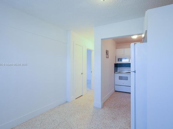 3050 NW 21st Ave 9, Miami FL 33142