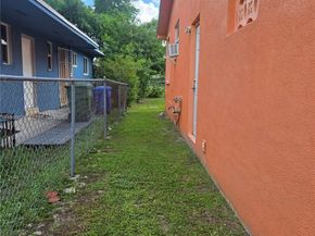 1428 NW 51st Ter, Miami FL 33142