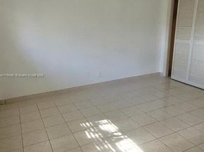 1450 NE 191st St 205, Miami FL 33179