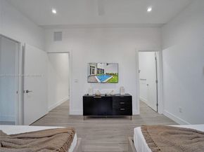 1220-1226 NE 15th Ave, Fort Lauderdale FL 33304