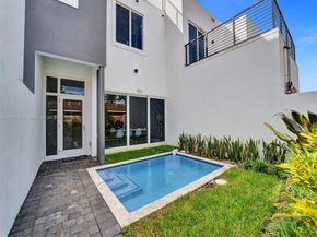 1220-1226 NE 15th Ave, Fort Lauderdale FL 33304