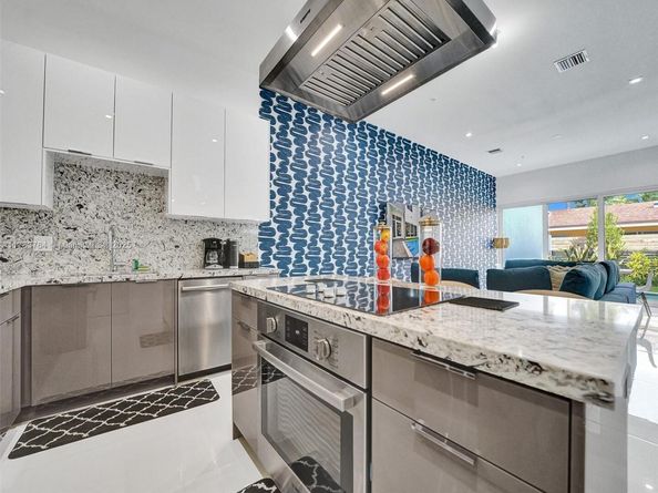 1220-1226 NE 15th Ave, Fort Lauderdale FL 33304