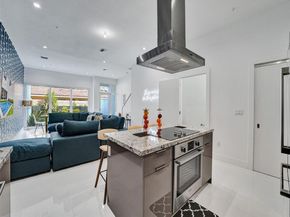 1220-1226 NE 15th Ave, Fort Lauderdale FL 33304