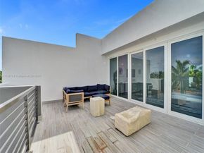 1220-1226 NE 15th Ave, Fort Lauderdale FL 33304