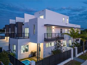1220-1226 NE 15th Ave, Fort Lauderdale FL 33304