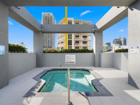 480 NE 30th St 904, Miami FL 33137