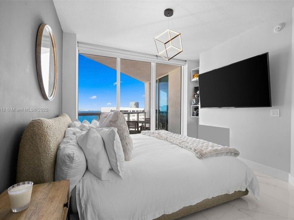 480 NE 30th St 904, Miami FL 33137