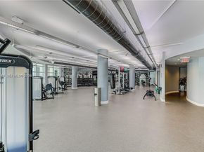 253 NE 2nd St 1007, Miami FL 33132