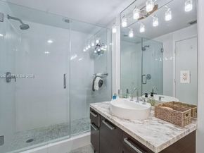 253 NE 2nd St 1007, Miami FL 33132