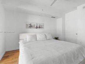 253 NE 2nd St 1007, Miami FL 33132