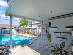 351 E 13th St, Hialeah FL 33010