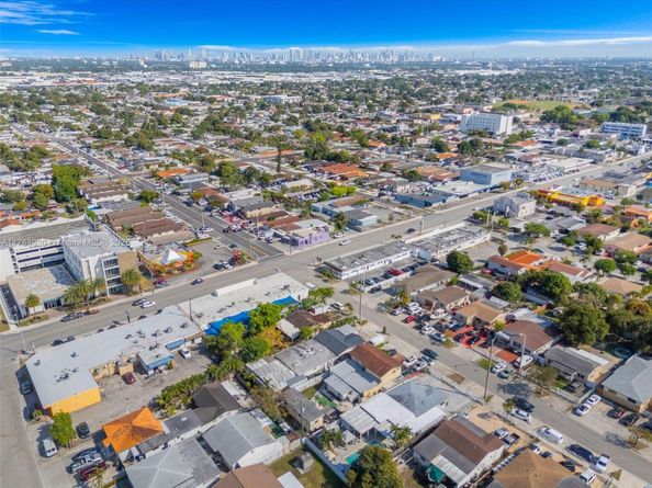 351 E 13th St, Hialeah FL 33010