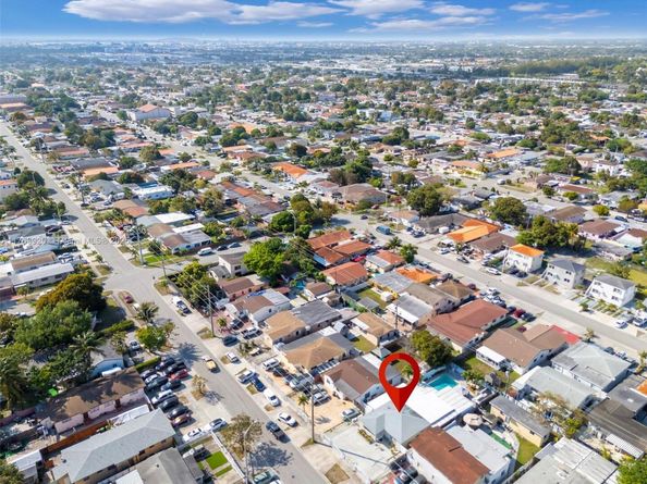 351 E 13th St, Hialeah FL 33010