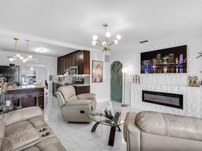 351 E 13th St, Hialeah FL 33010
