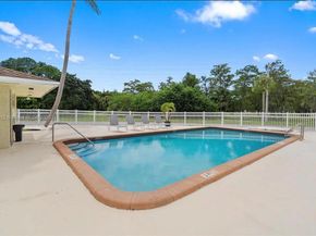 8105 Lagos De Campo Blvd J2, Tamarac FL 33321