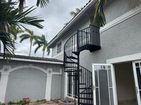 851 N 11th Ave, Hollywood FL 33019