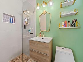 951 NE 155th Ter, North Miami Beach FL 33162