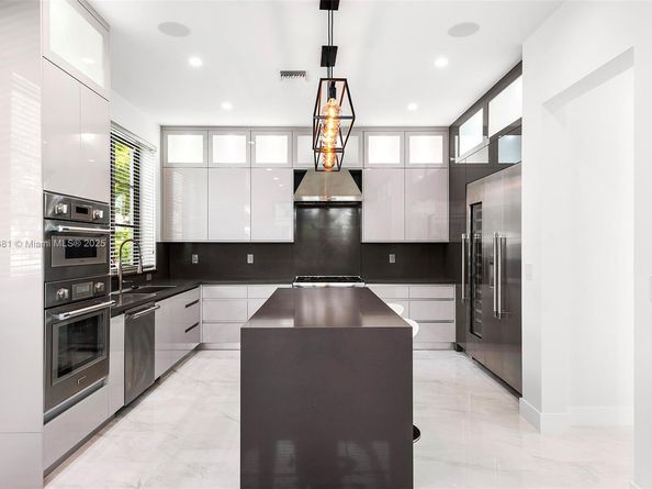 638 Escobar Ave, Coral Gables FL 33134