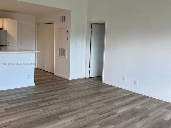 4027 NW 87th Ave 4027, Sunrise FL 33351