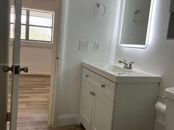 4027 NW 87th Ave 4027, Sunrise FL 33351