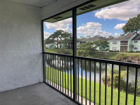4027 NW 87th Ave 4027, Sunrise FL 33351