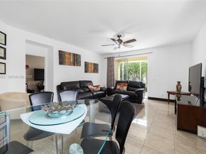 1199 Golden Cane Dr, Weston FL 33327