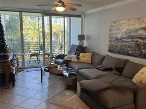 2731 NE 14th St Cswy 324, Pompano Beach FL 33062