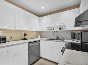 5911 NE 14th Ln 301S, Fort Lauderdale FL 33334