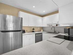 5911 NE 14th Ln 301S, Fort Lauderdale FL 33334