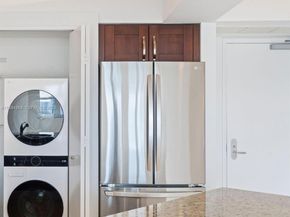 20000 E Country Club Dr 1109, Aventura FL 33180