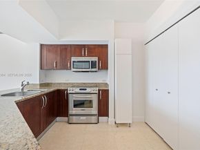 20000 E Country Club Dr 1109, Aventura FL 33180