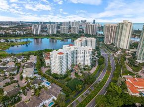20000 E Country Club Dr 1109, Aventura FL 33180