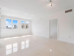 20000 E Country Club Dr 1109, Aventura FL 33180