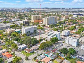 104 SW 40th Ave, Miami FL 33134