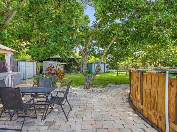 104 SW 40th Ave, Miami FL 33134