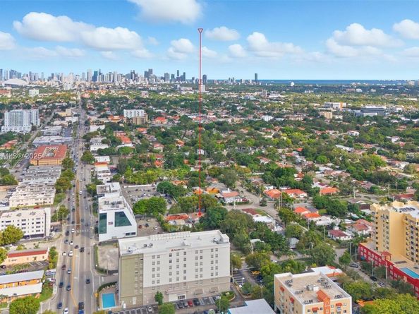 104 SW 40th Ave, Miami FL 33134
