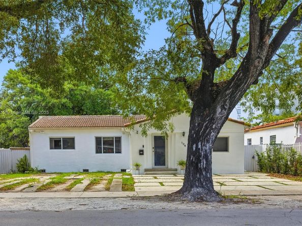 104 SW 40th Ave, Miami FL 33134