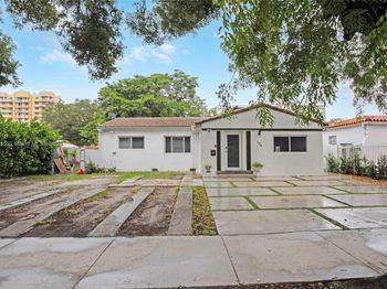104 SW 40th Ave