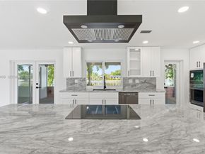 5805 NW 72nd Ave, Tamarac FL 33321-6039