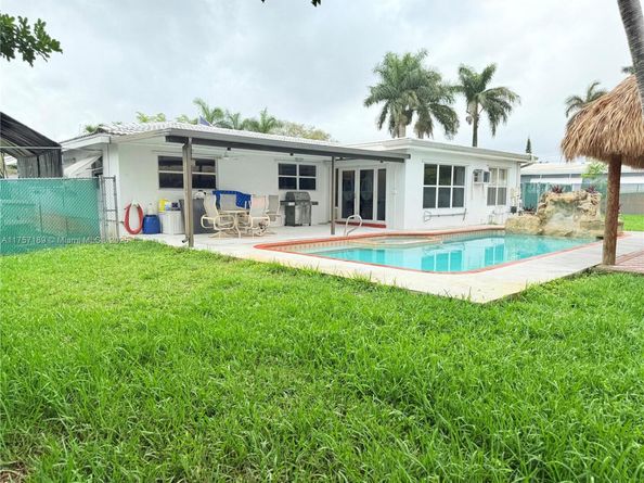 5369 Balsam Ter, Plantation FL 33317