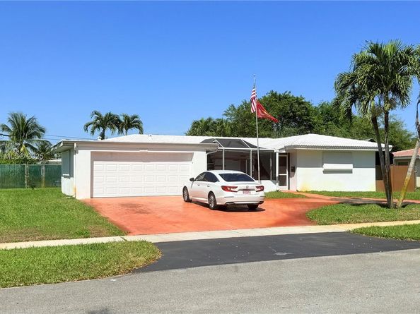 5369 Balsam Ter, Plantation FL 33317