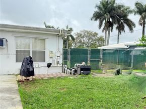 5369 Balsam Ter, Plantation FL 33317
