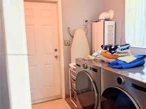 5369 Balsam Ter, Plantation FL 33317