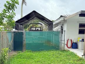 5369 Balsam Ter, Plantation FL 33317