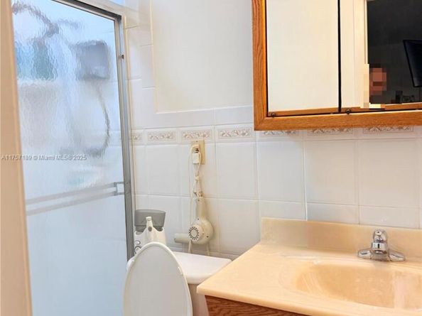5369 Balsam Ter, Plantation FL 33317