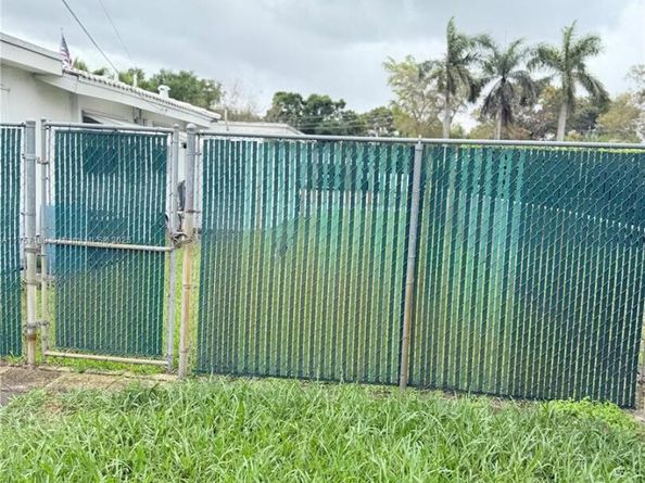 5369 Balsam Ter, Plantation FL 33317