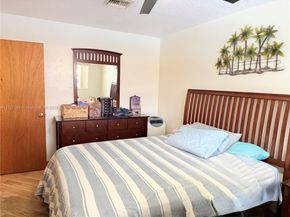 5369 Balsam Ter, Plantation FL 33317