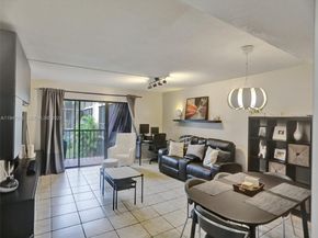 8415 SW 107th Ave 256W, Miami FL 33173